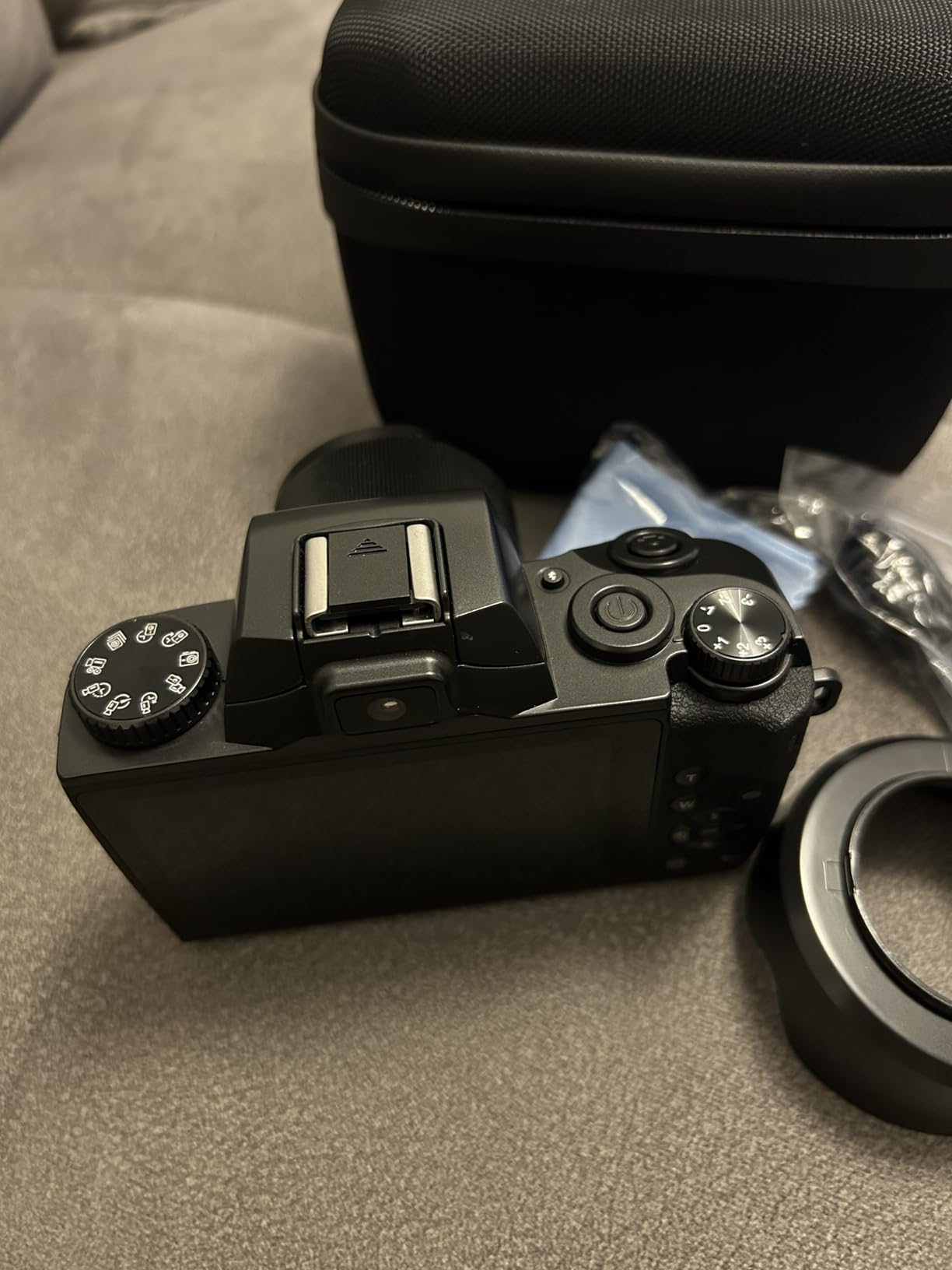 CCN Digitalkamera 4K 64MP Fotokamera Schwarz 32GB Touch