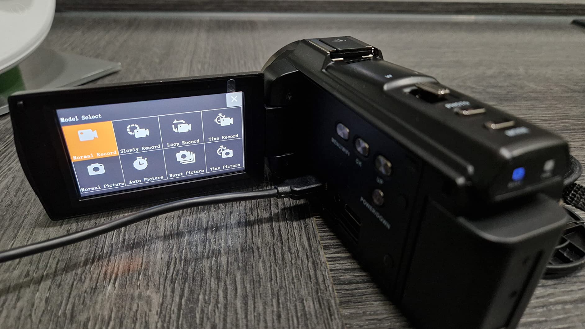 Ixnaiqy Camcorder Videokamera 4K 48MP Touchscreen Mikrofon